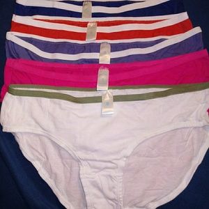 Brand New 5 Piece Ladies Underwear